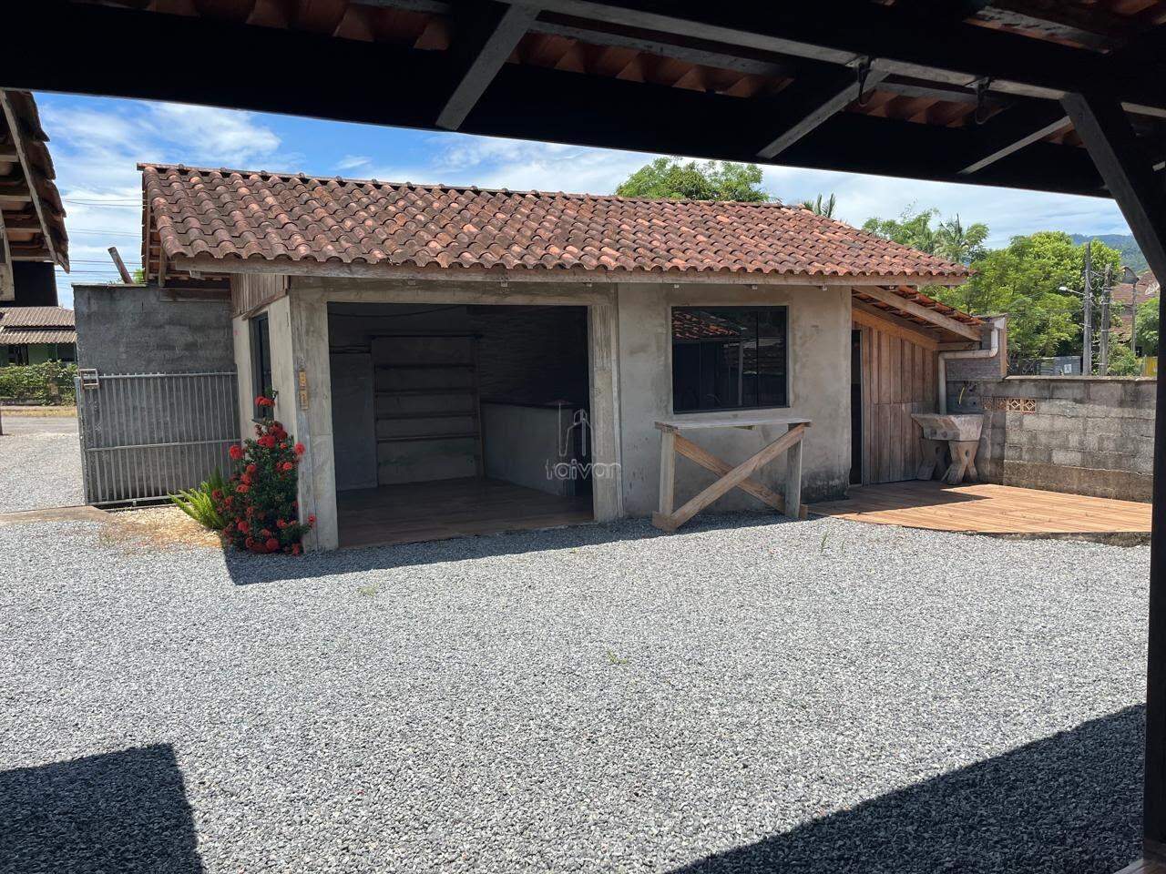 Casa à venda no Jaraguá 99: 