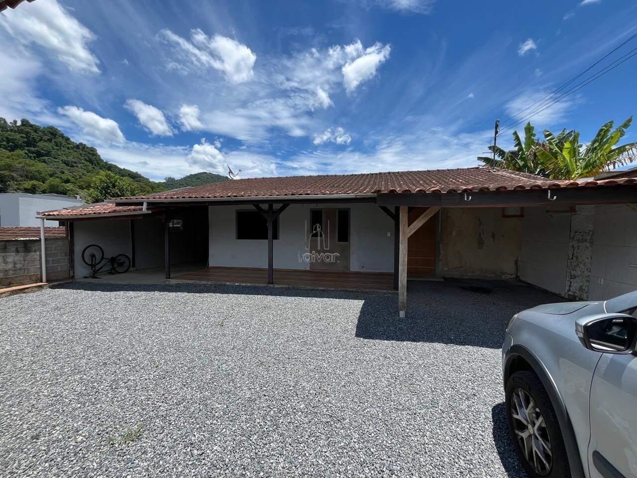Casa à venda no Jaraguá 99: 