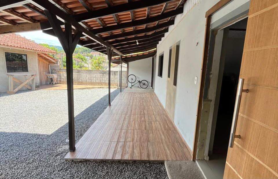 Casa à venda no Jaraguá 99: 