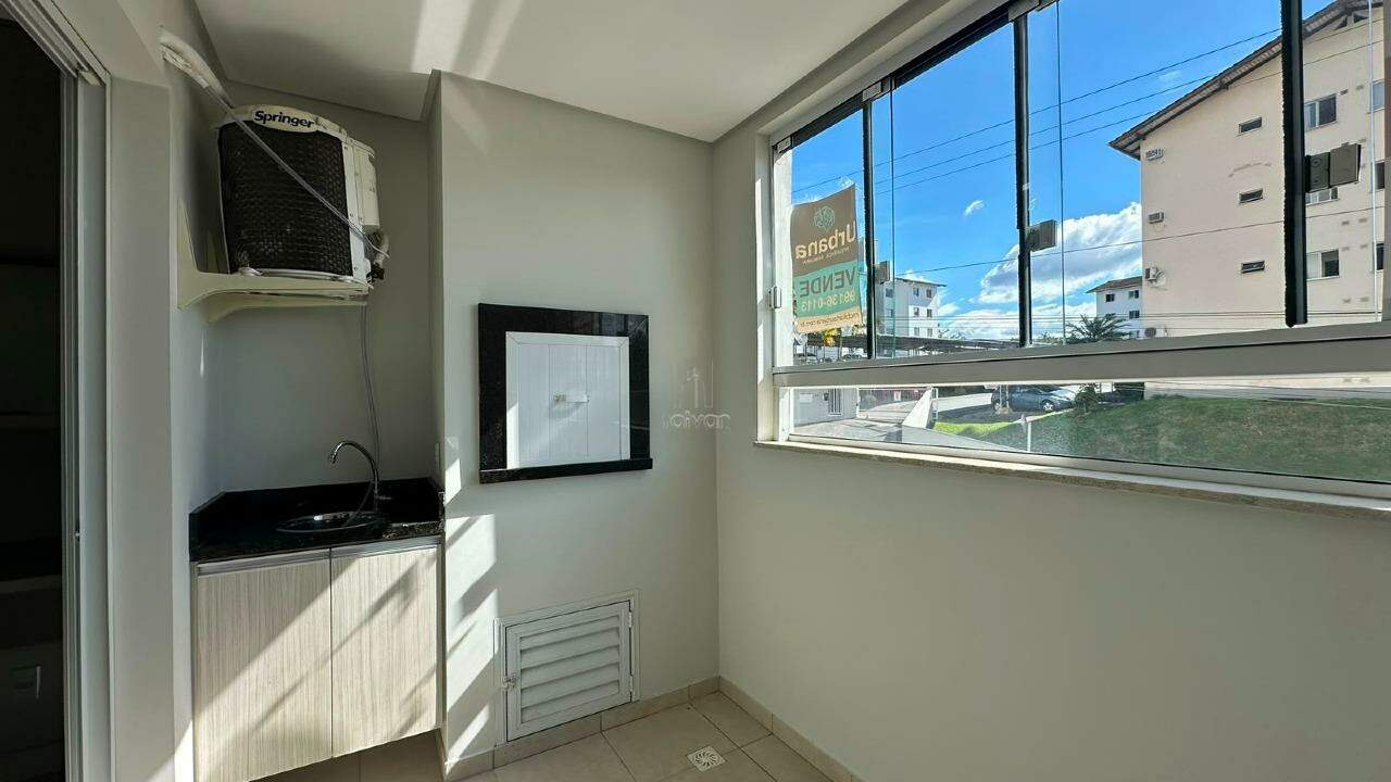 Apartamento à venda no Jaraguá Esquerdo: 