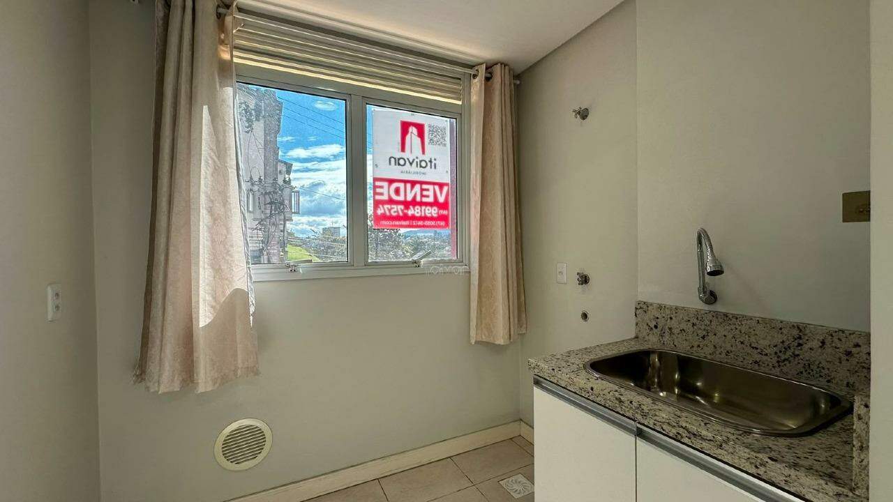 Apartamento à venda no Jaraguá Esquerdo: 