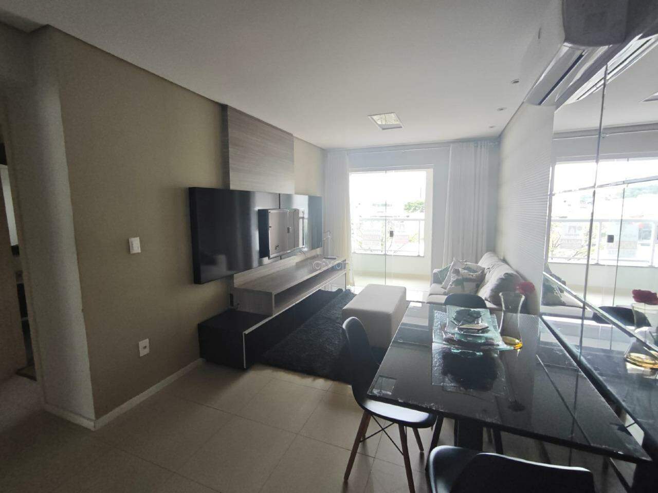 Apartamento para aluguel no Centro: 