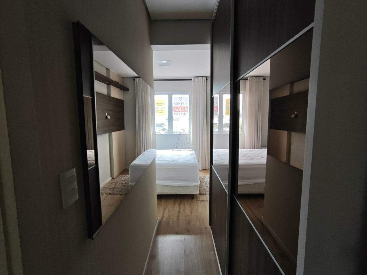 Apartamento para aluguel no Centro: 