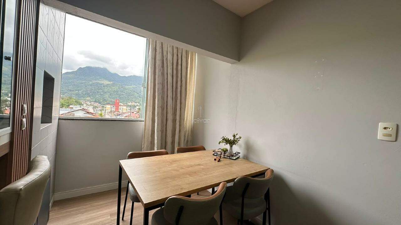 Apartamento à venda no Centenário: 