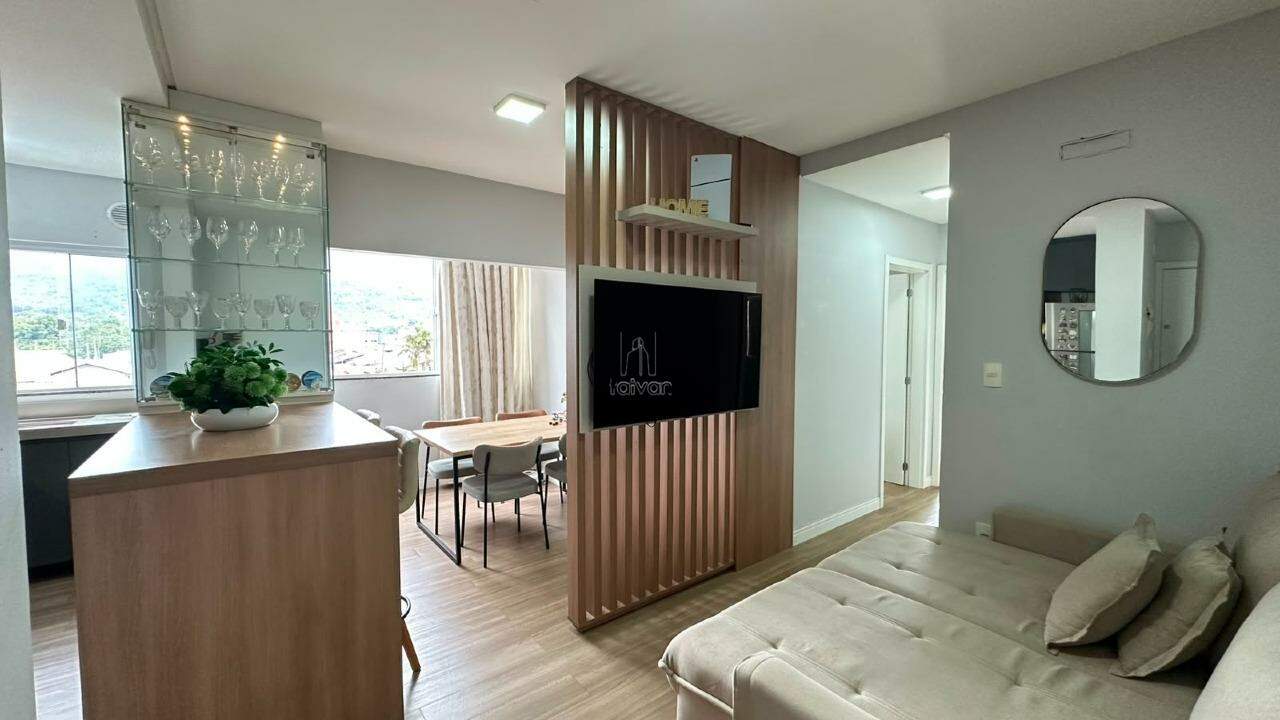 Apartamento à venda no Centenário: 