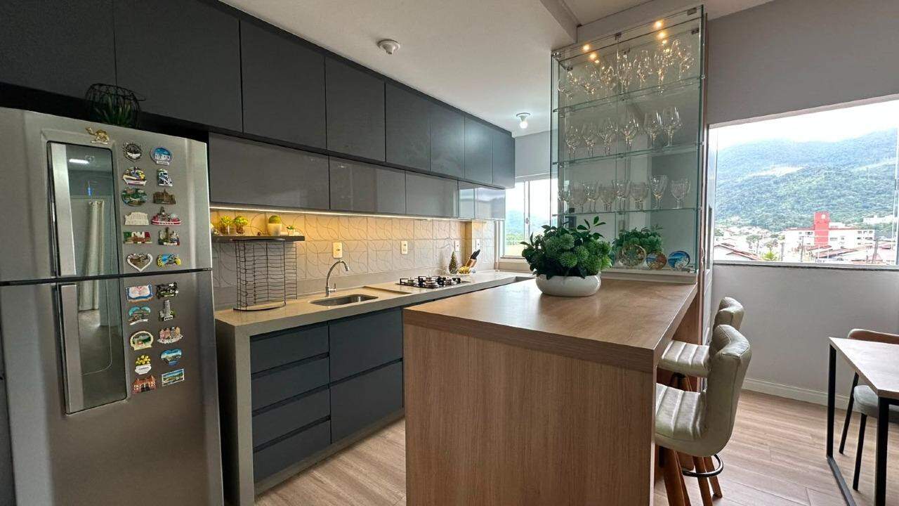 Apartamento à venda no Centenário: 