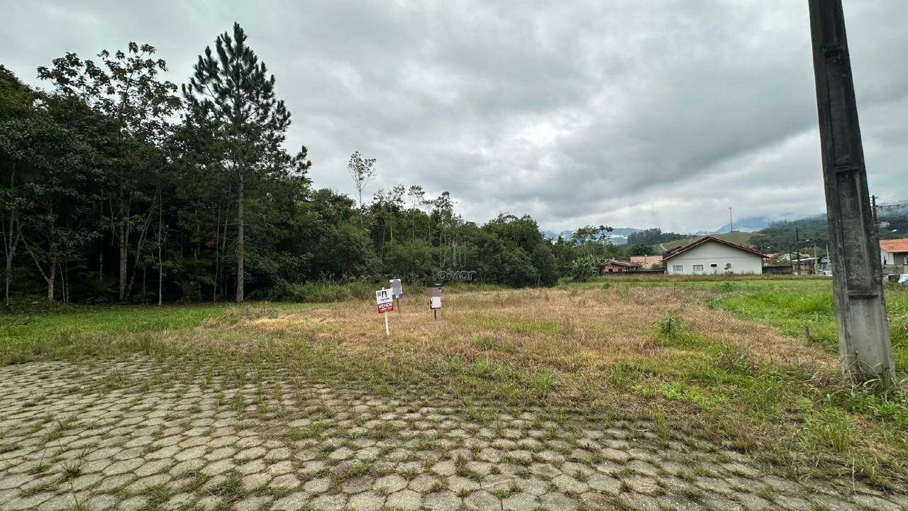 Terreno à venda no Rio Da Luz: 