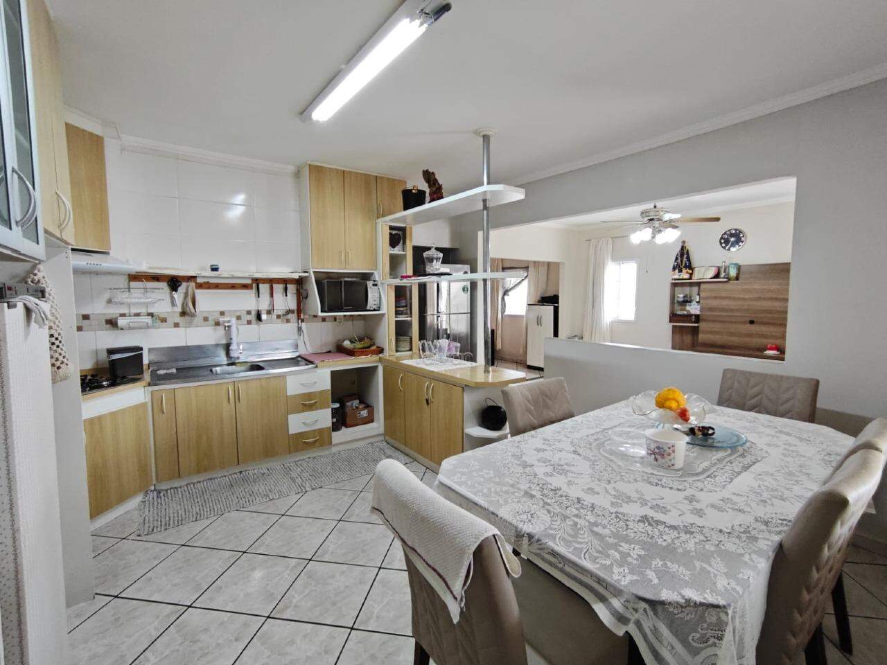 Casa para aluguel no Ilha Da Figueira: 