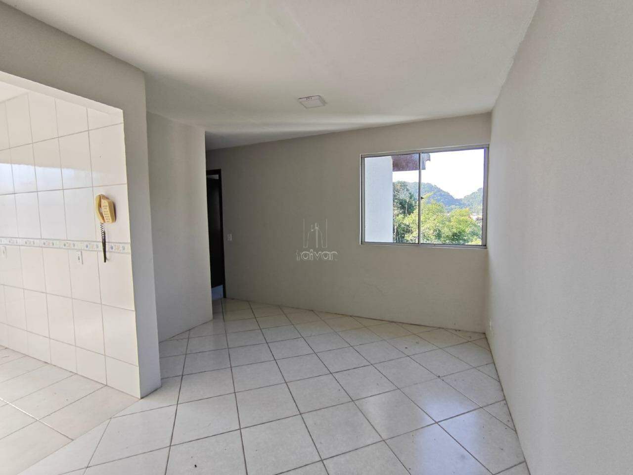 Apartamento para aluguel no Nereu Ramos: 