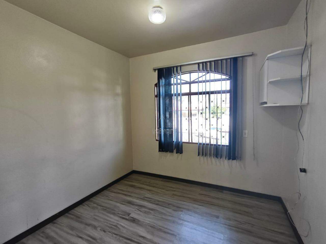 Casa para aluguel no Tifa Martins: 