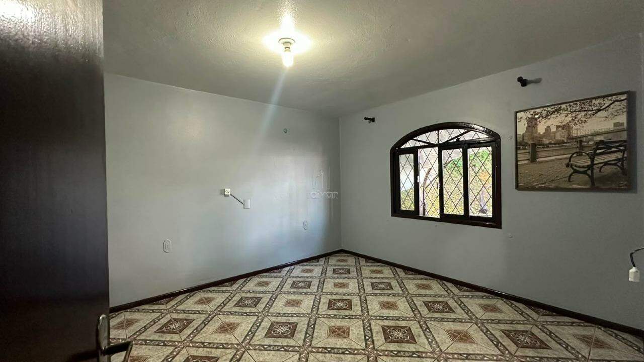 Casa para aluguel no Rau: 