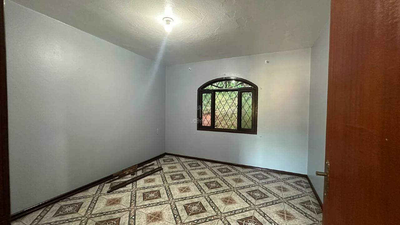 Casa para aluguel no Rau: 