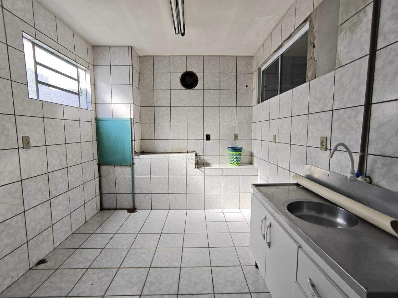 Sala Comercial para aluguel no Tifa Martins: 