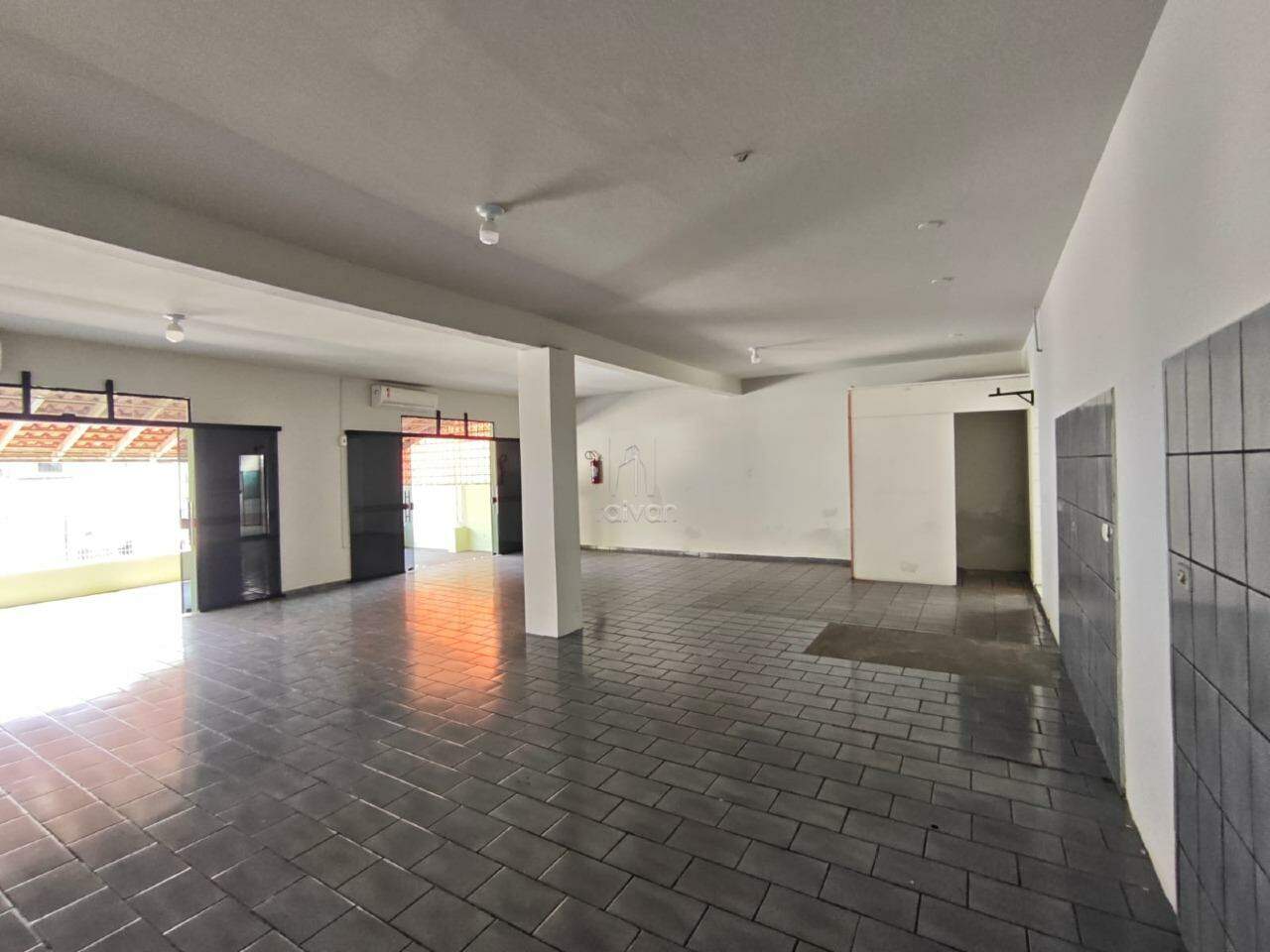 Sala Comercial para aluguel no Tifa Martins: 