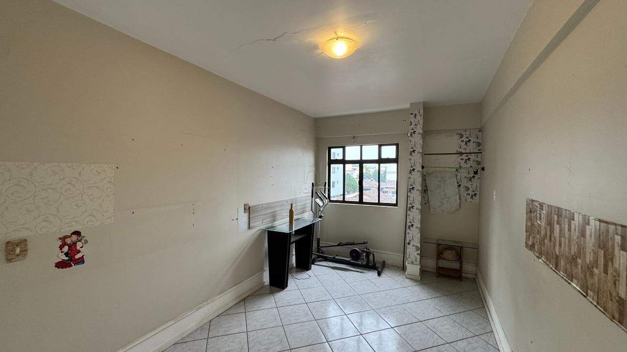 Apartamento à venda no Jaraguá Esquerdo: 