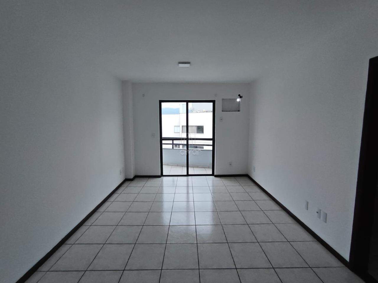 Apartamento para aluguel no Czerniewicz: 