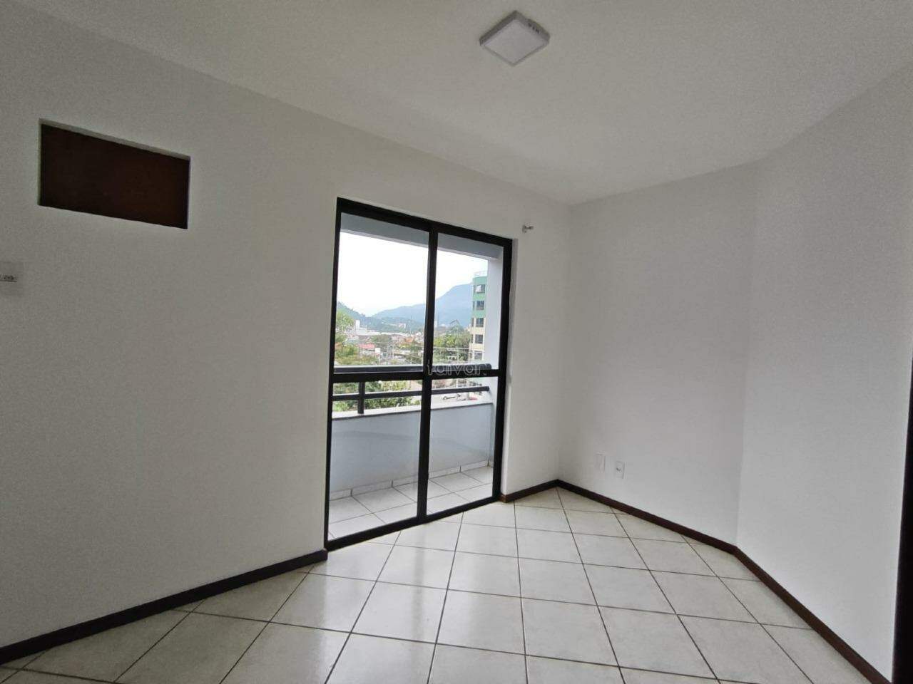 Apartamento para aluguel no Czerniewicz: 