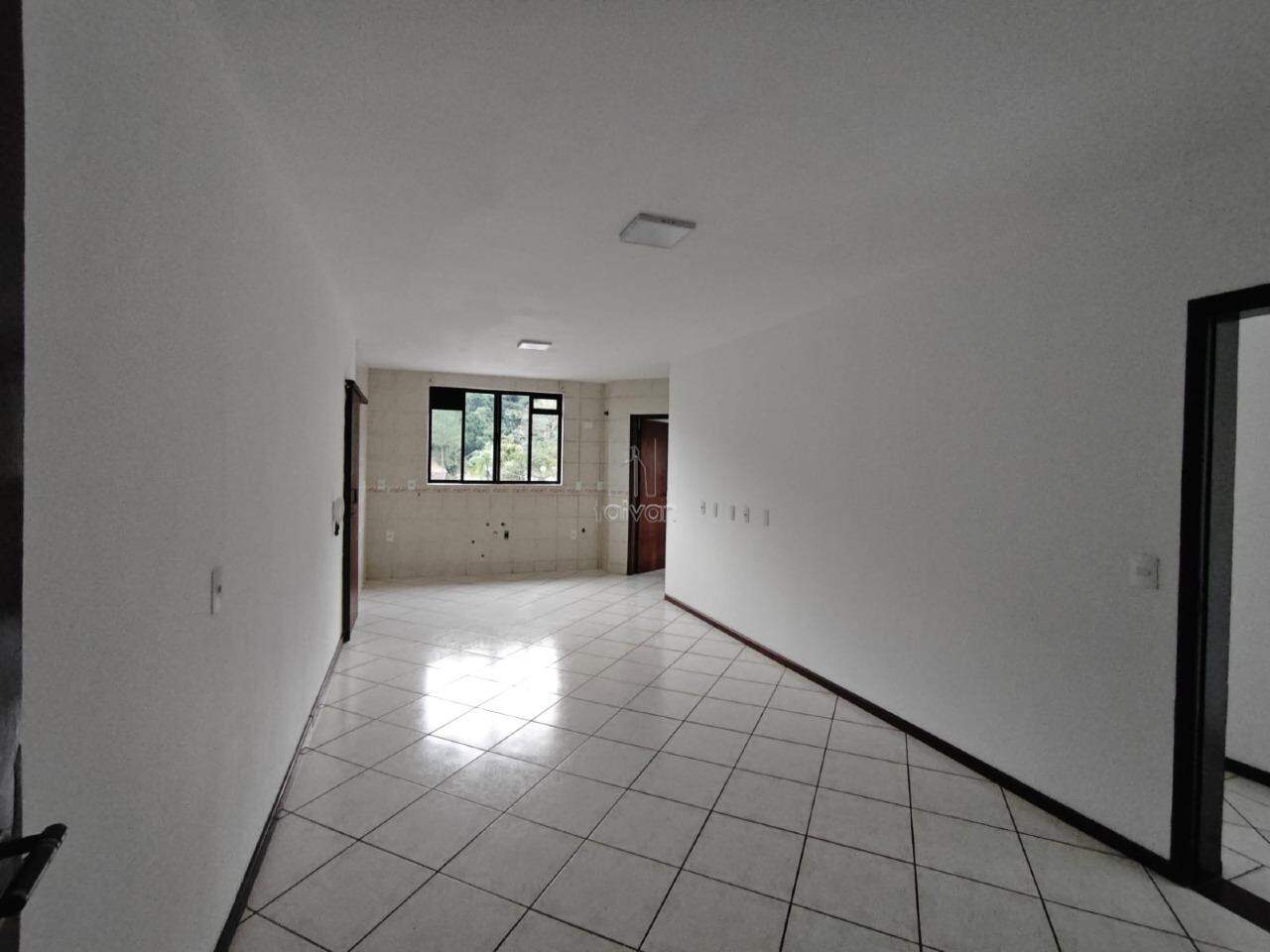 Apartamento para aluguel no Czerniewicz: 