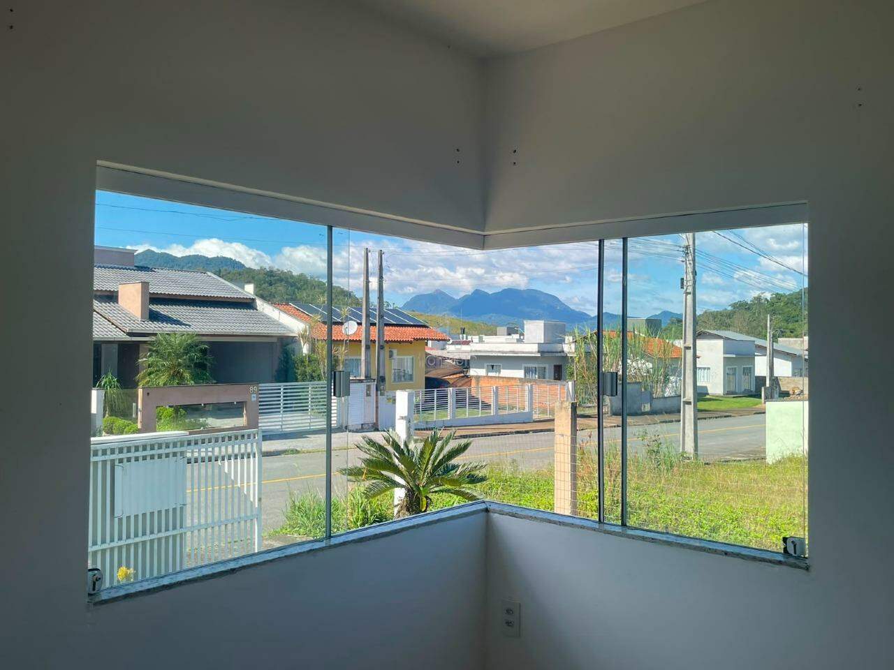 Casa à venda no Três Rios do Norte: 