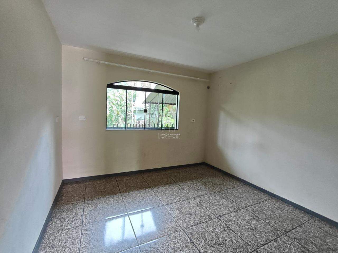 Casa para aluguel no Vila Lenzi: 