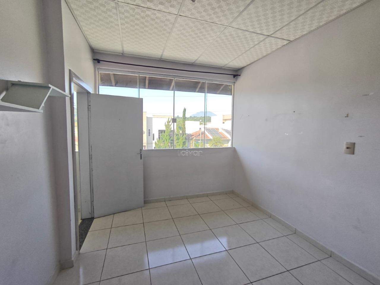Apartamento para aluguel no Jaraguá 99: 