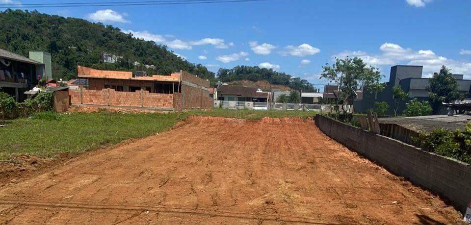 Terreno à venda no Amizade: 