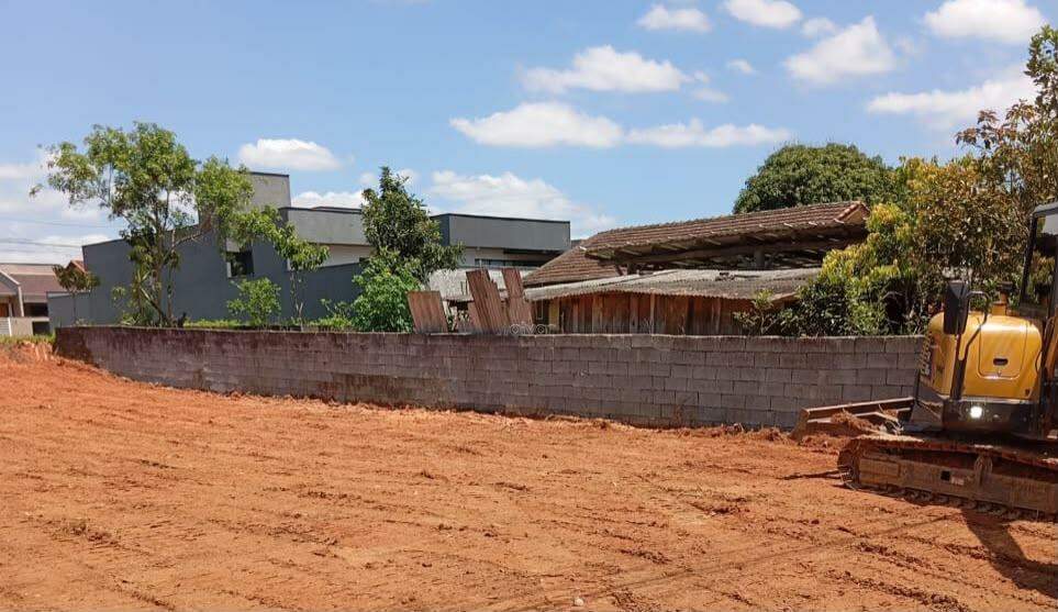 Terreno à venda no Amizade: 