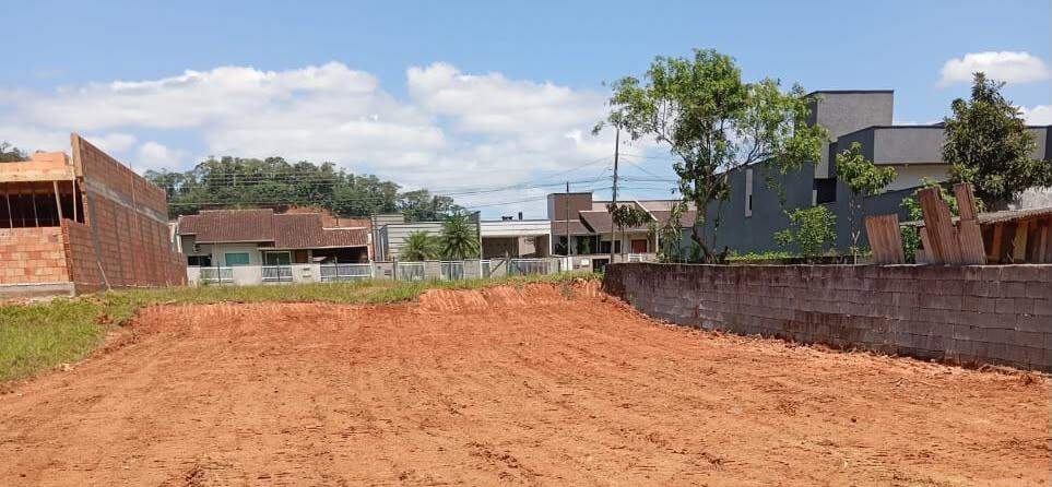 Terreno à venda no Amizade: 