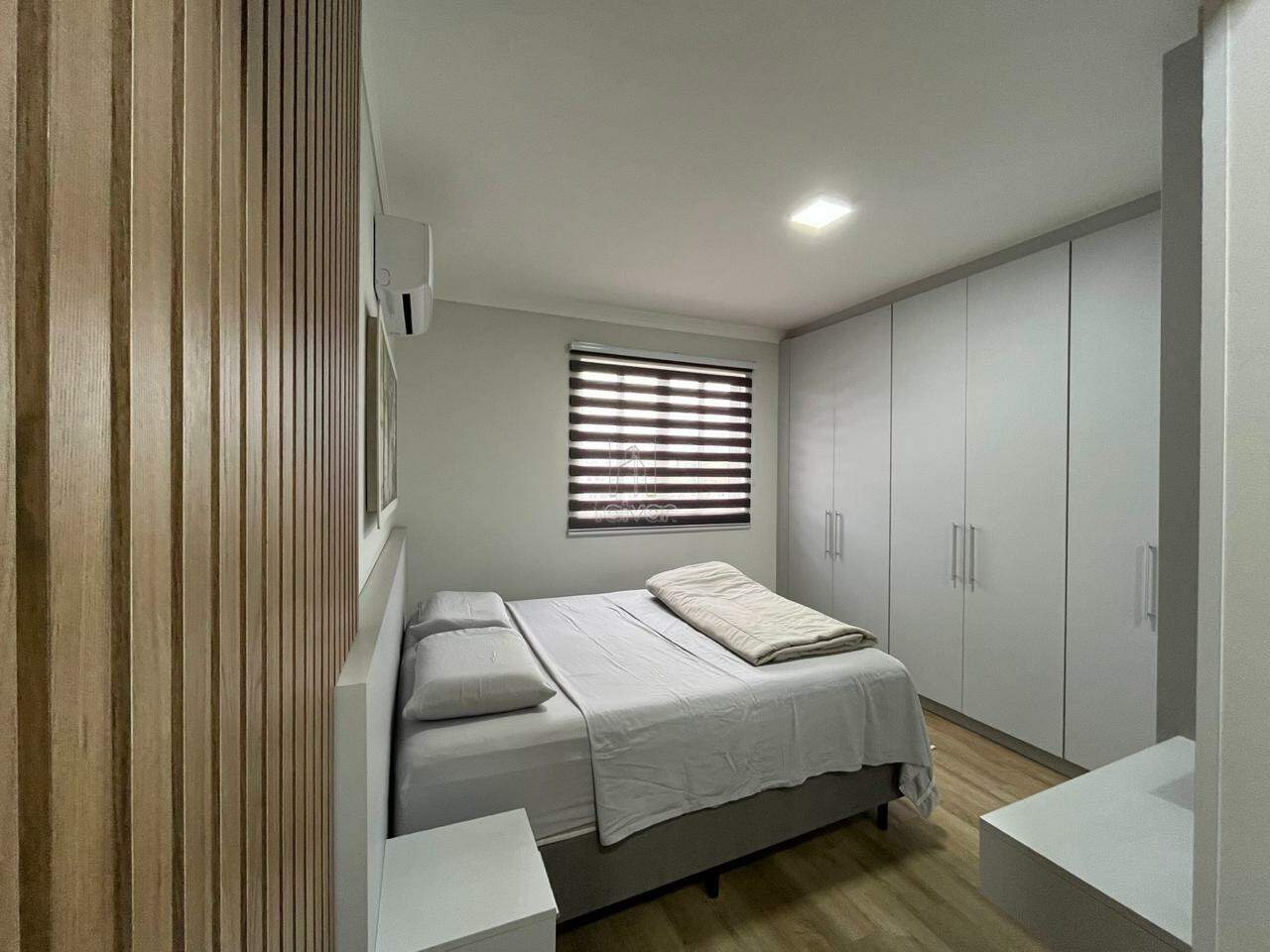 Apartamento à venda no Jaraguá Esquerdo: 
