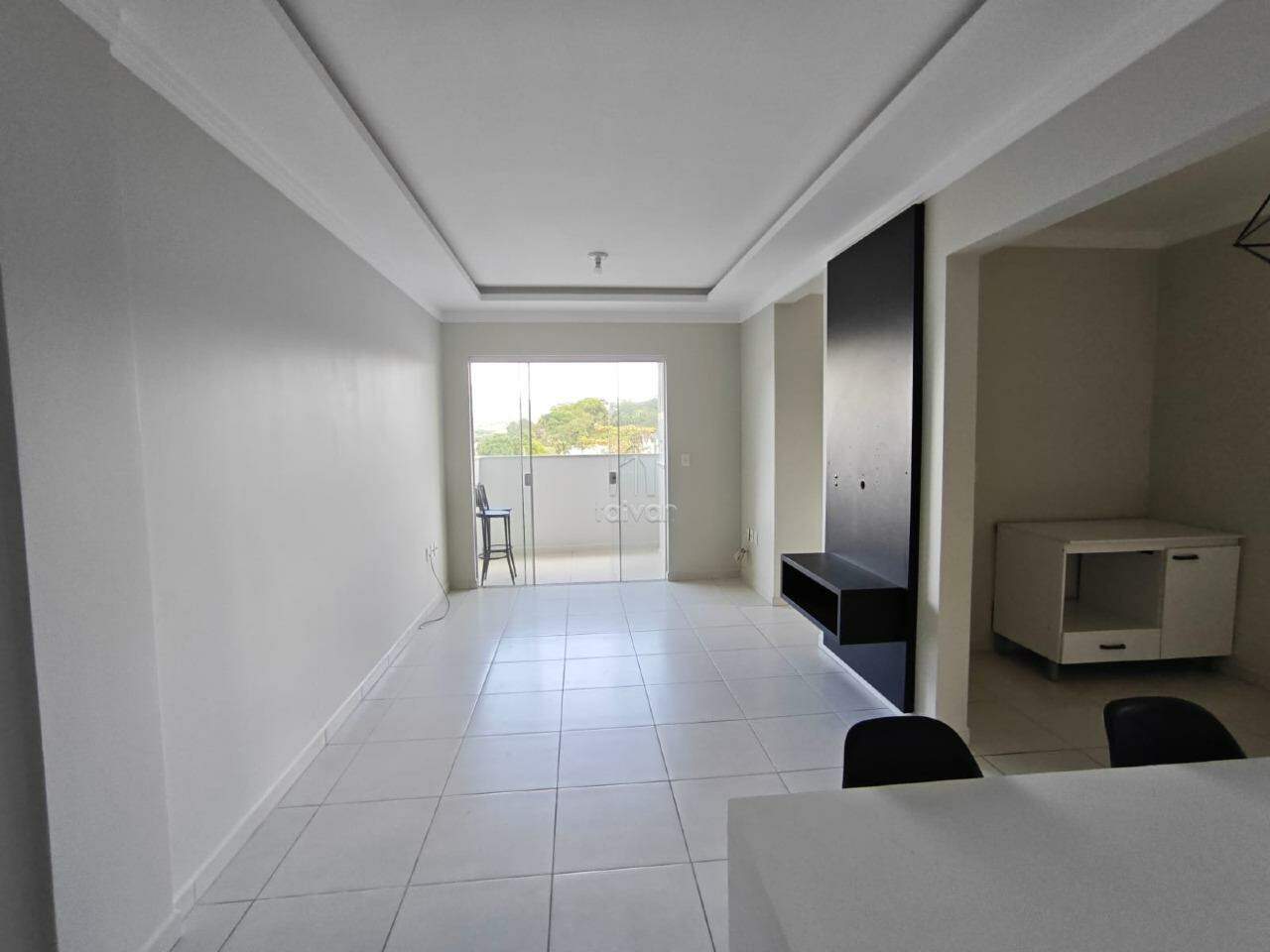 Apartamento para aluguel no Jaraguá Esquerdo: 