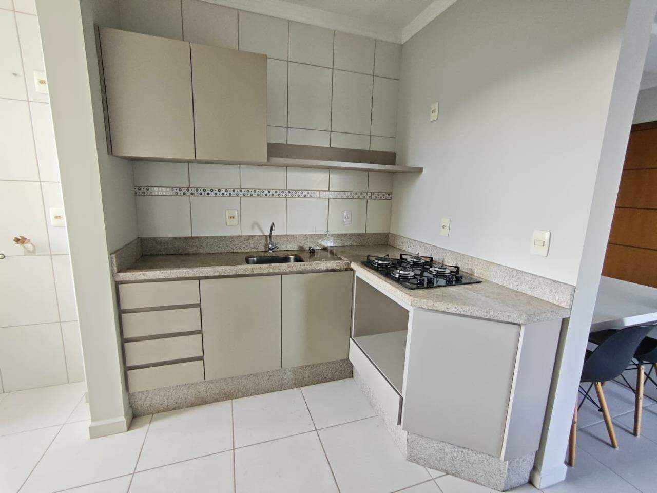 Apartamento para aluguel no Jaraguá Esquerdo: 