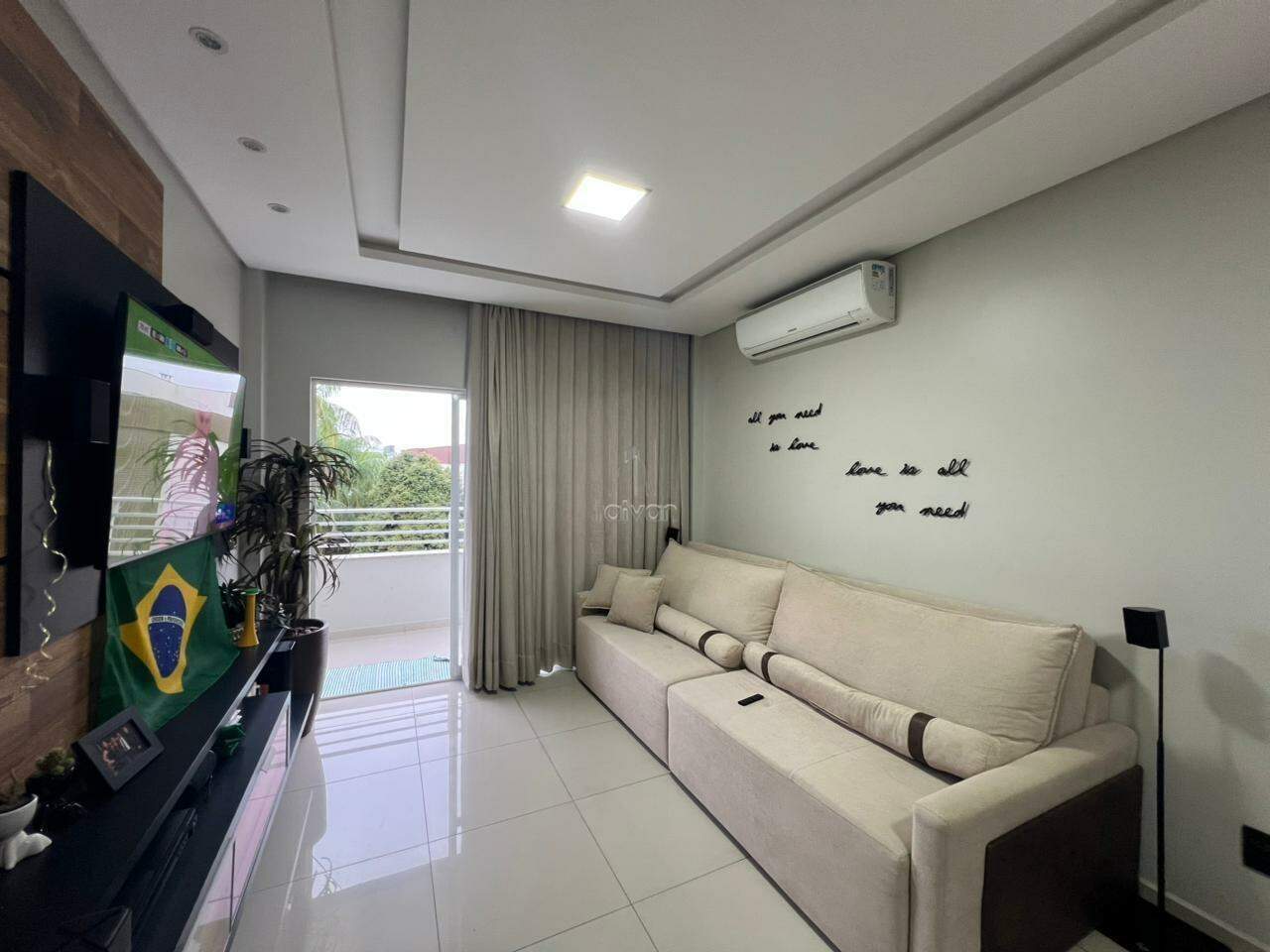Apartamento à venda no Jaraguá Esquerdo: 