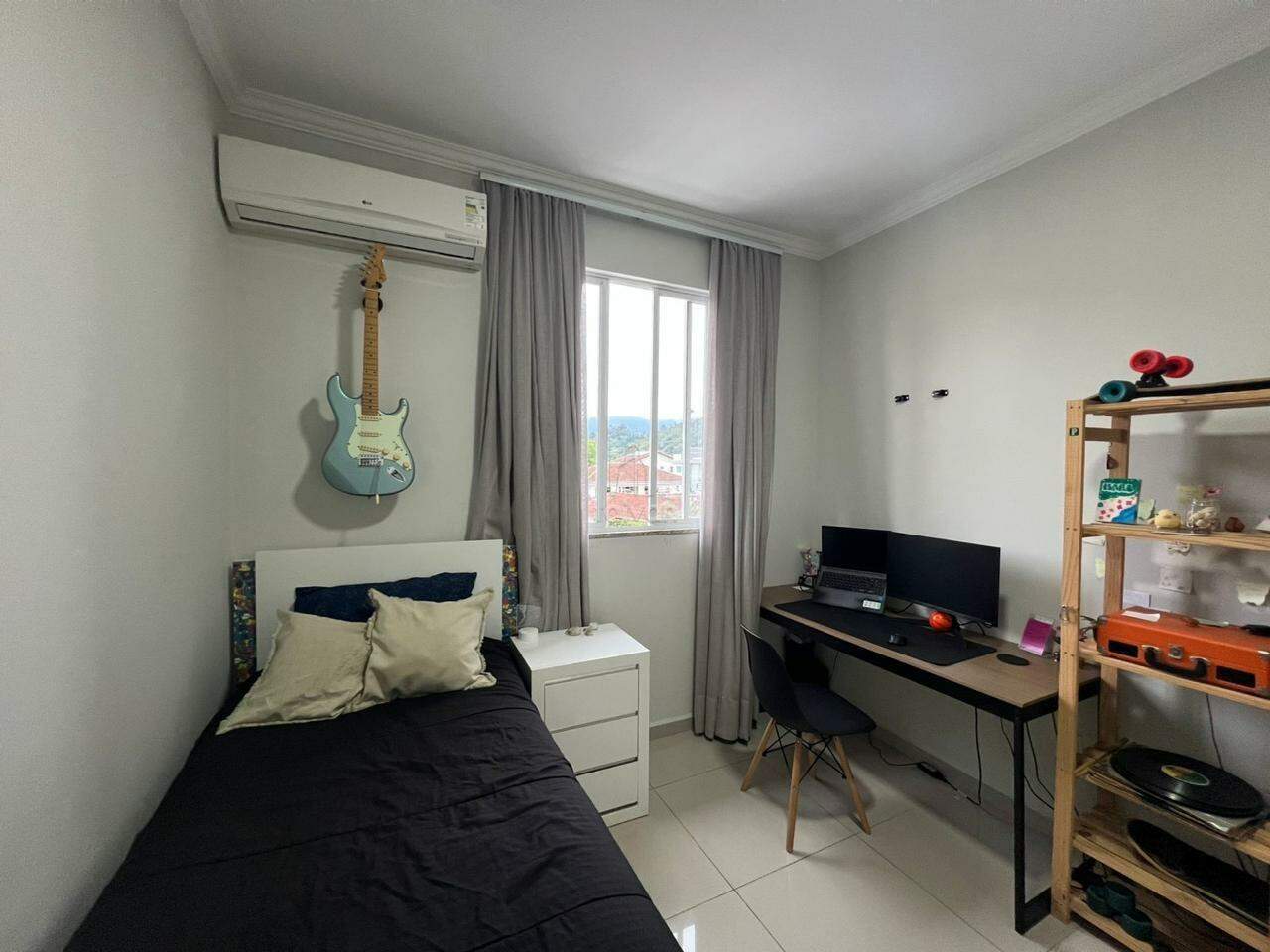 Apartamento à venda no Jaraguá Esquerdo: 