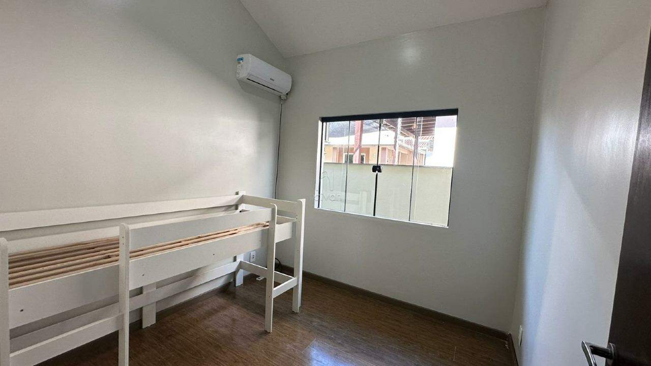 Casa para aluguel no Jaraguá 99: 