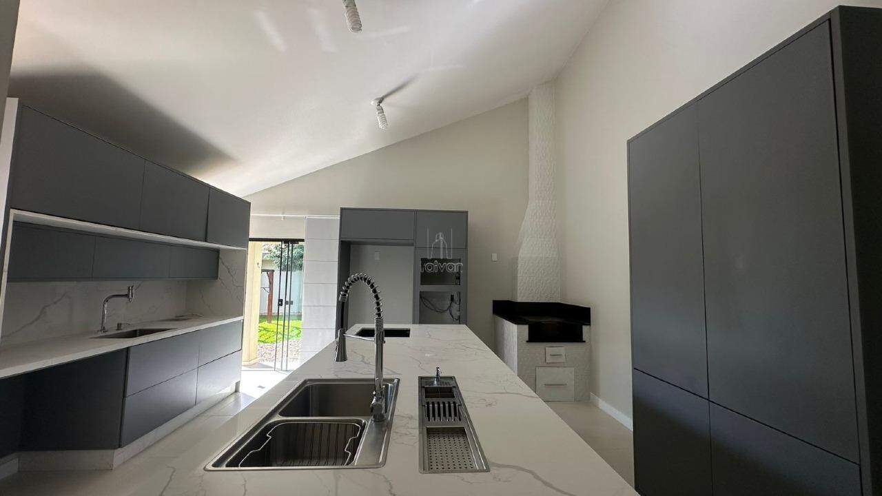 Casa para aluguel no Jaraguá 99: 