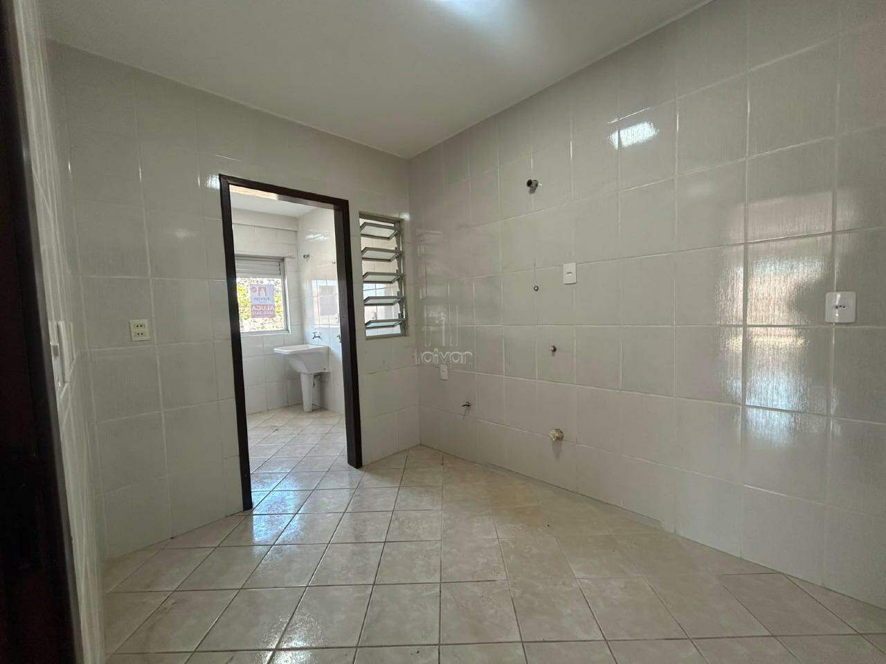 Apartamento para aluguel no Água Verde: 