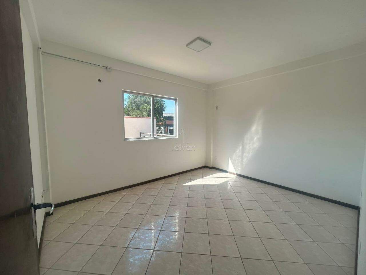 Apartamento para aluguel no Água Verde: 