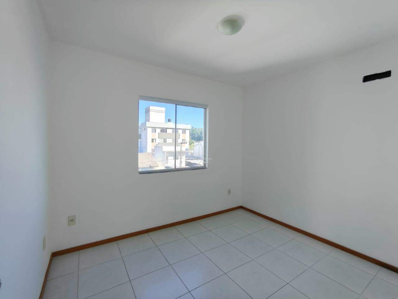 Apartamento para aluguel no Ilha Da Figueira: 