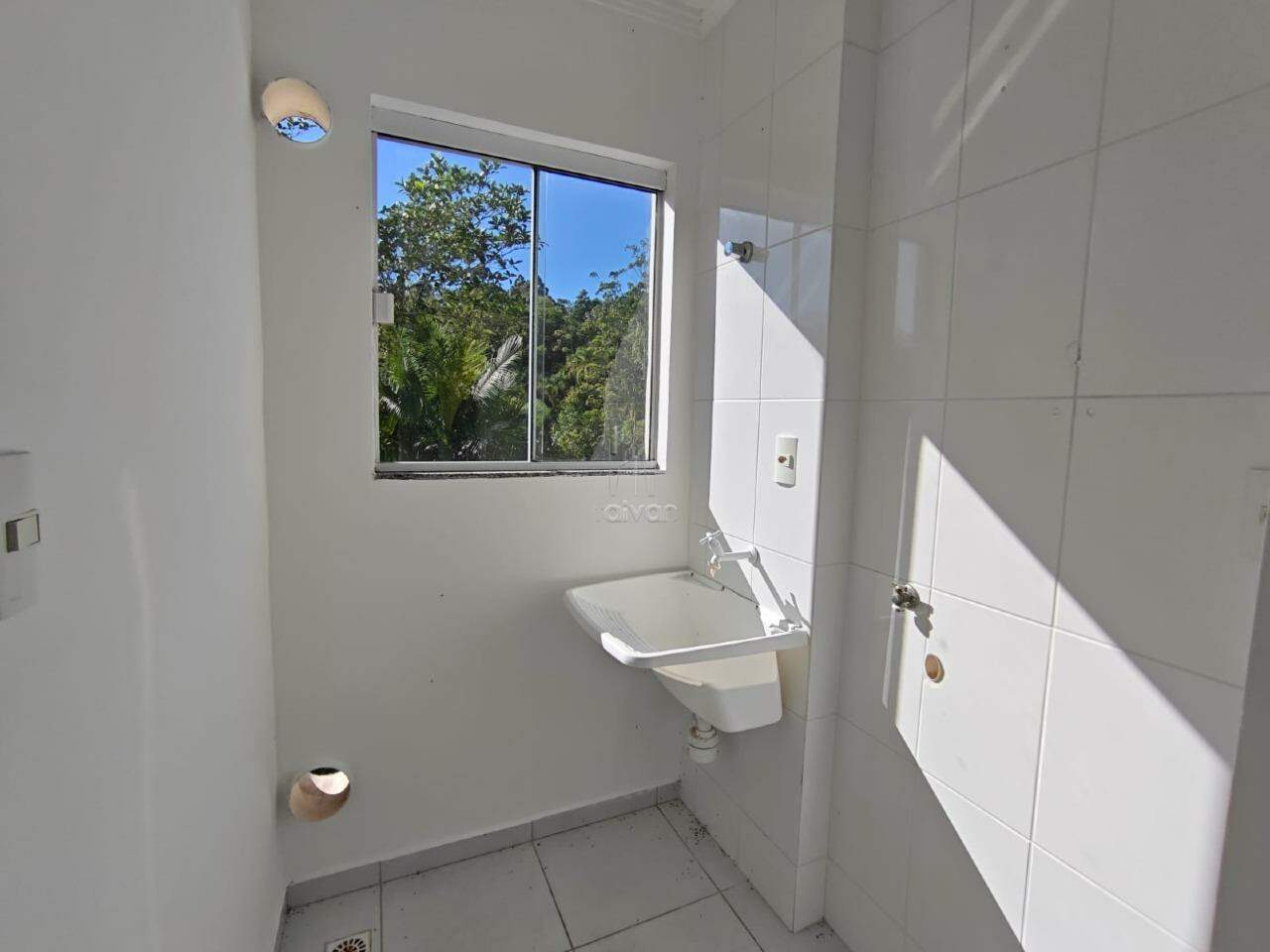 Apartamento para aluguel no Ilha Da Figueira: 