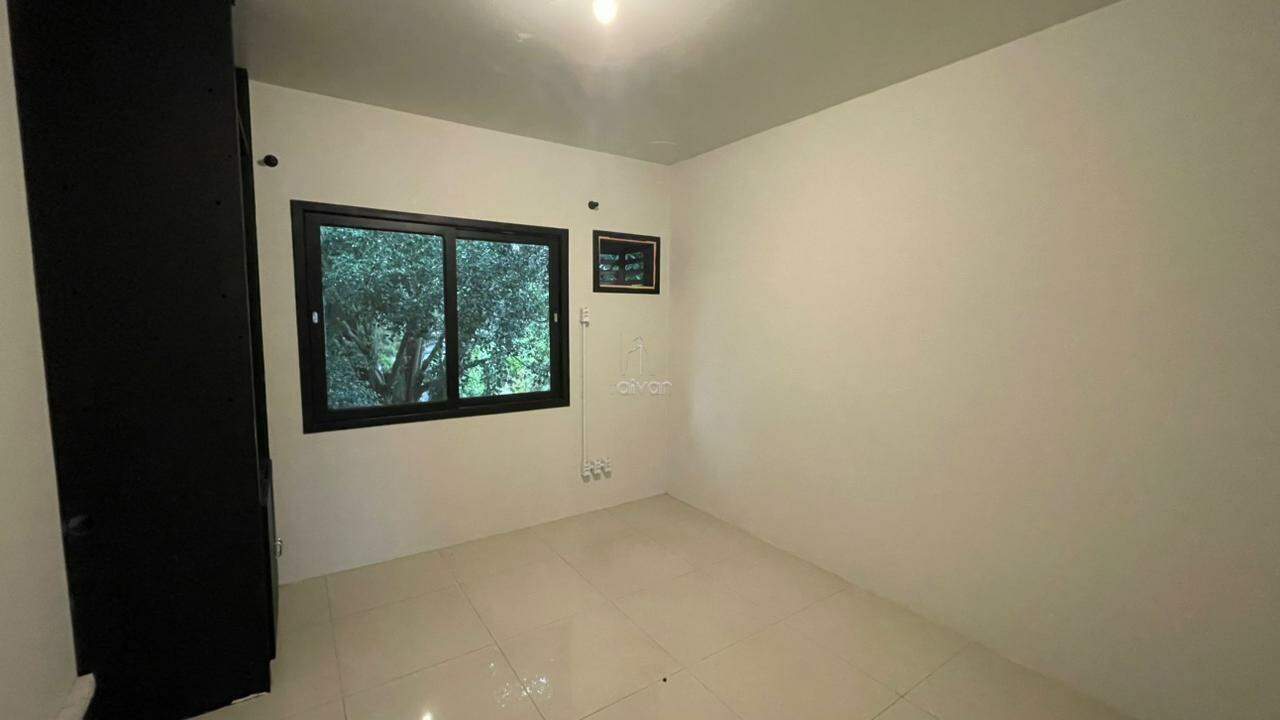 Casa comercial para aluguel no Nova Brasília: 