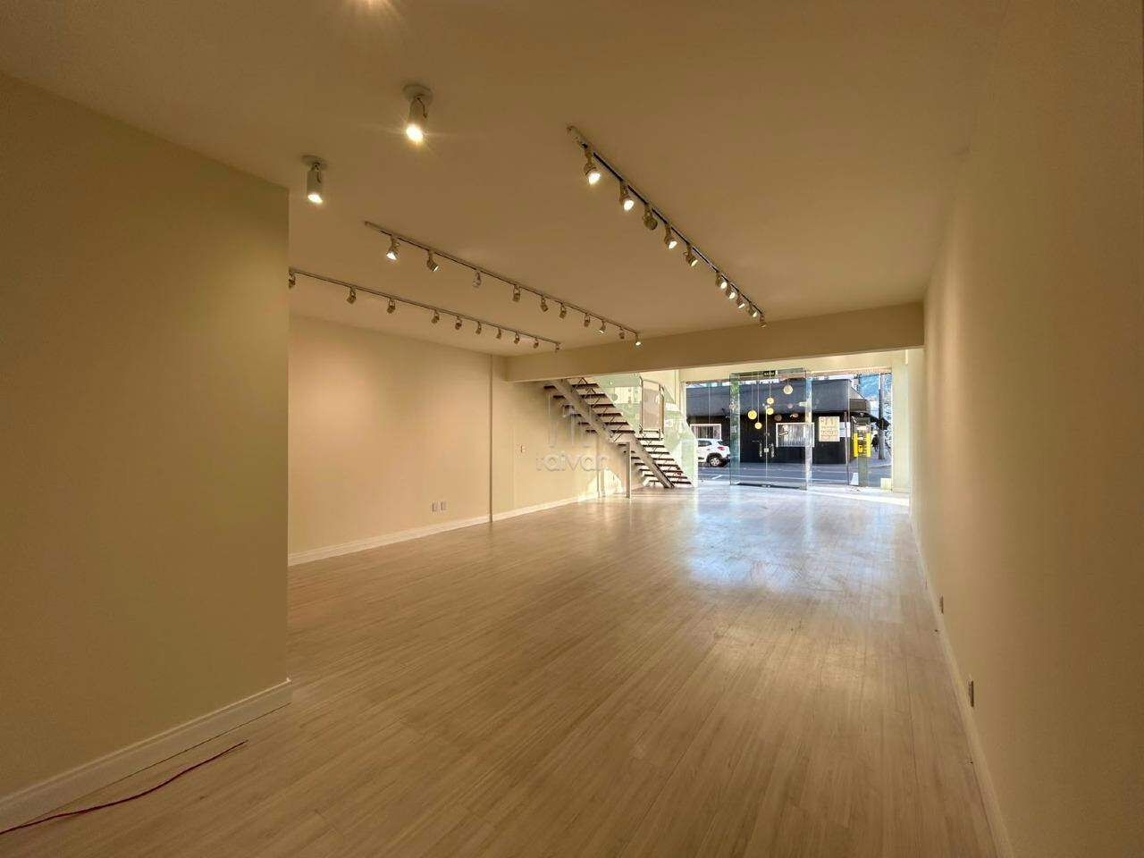 Sala Comercial para aluguel no Centro: 