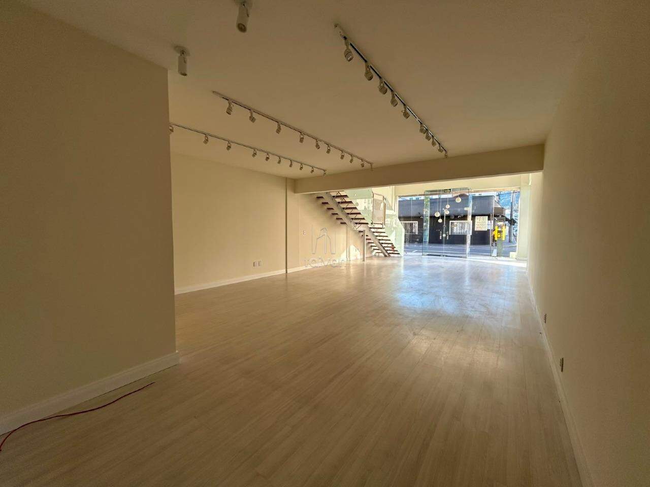 Sala Comercial para aluguel no Centro: 