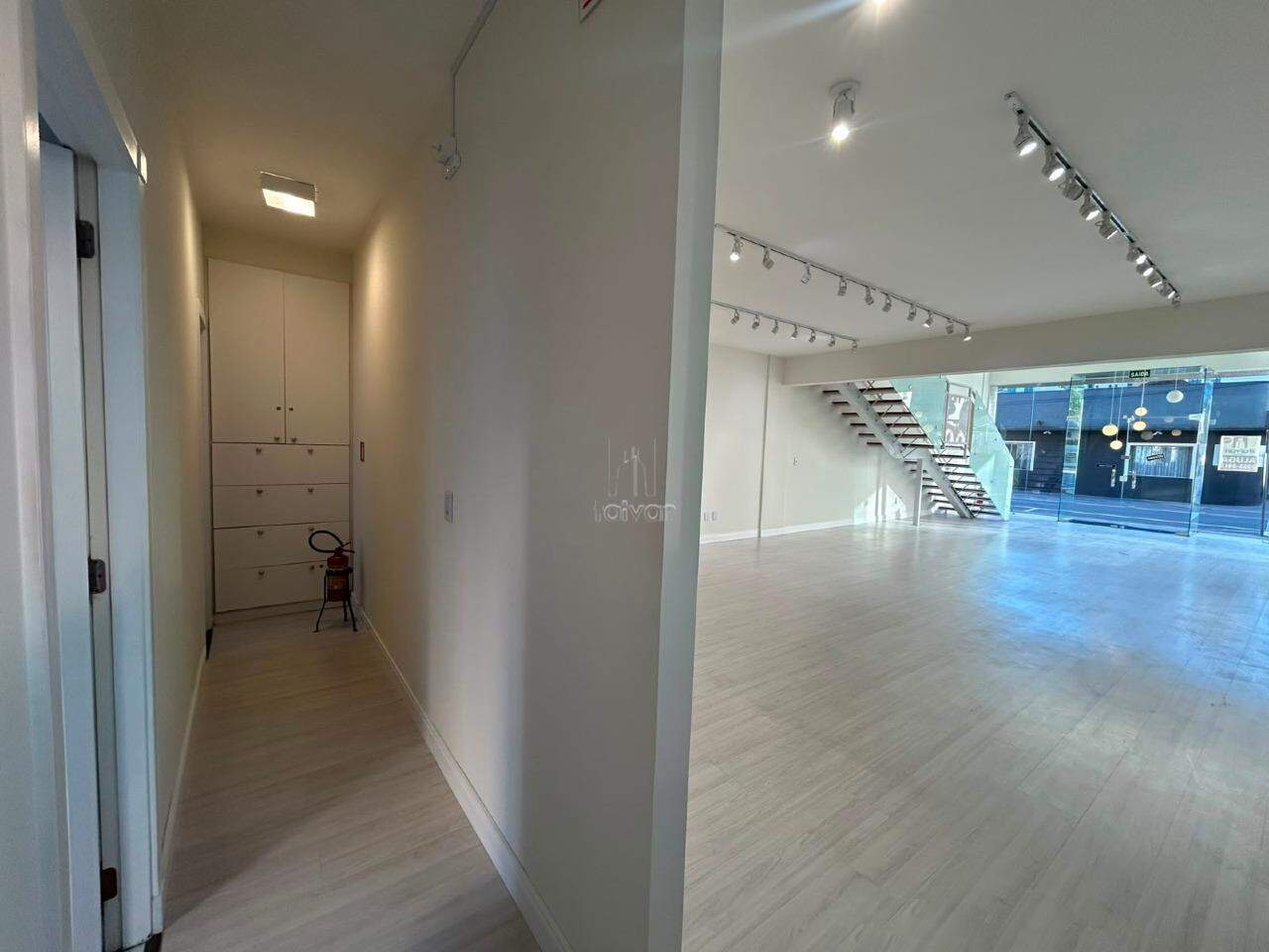 Sala Comercial para aluguel no Centro: 
