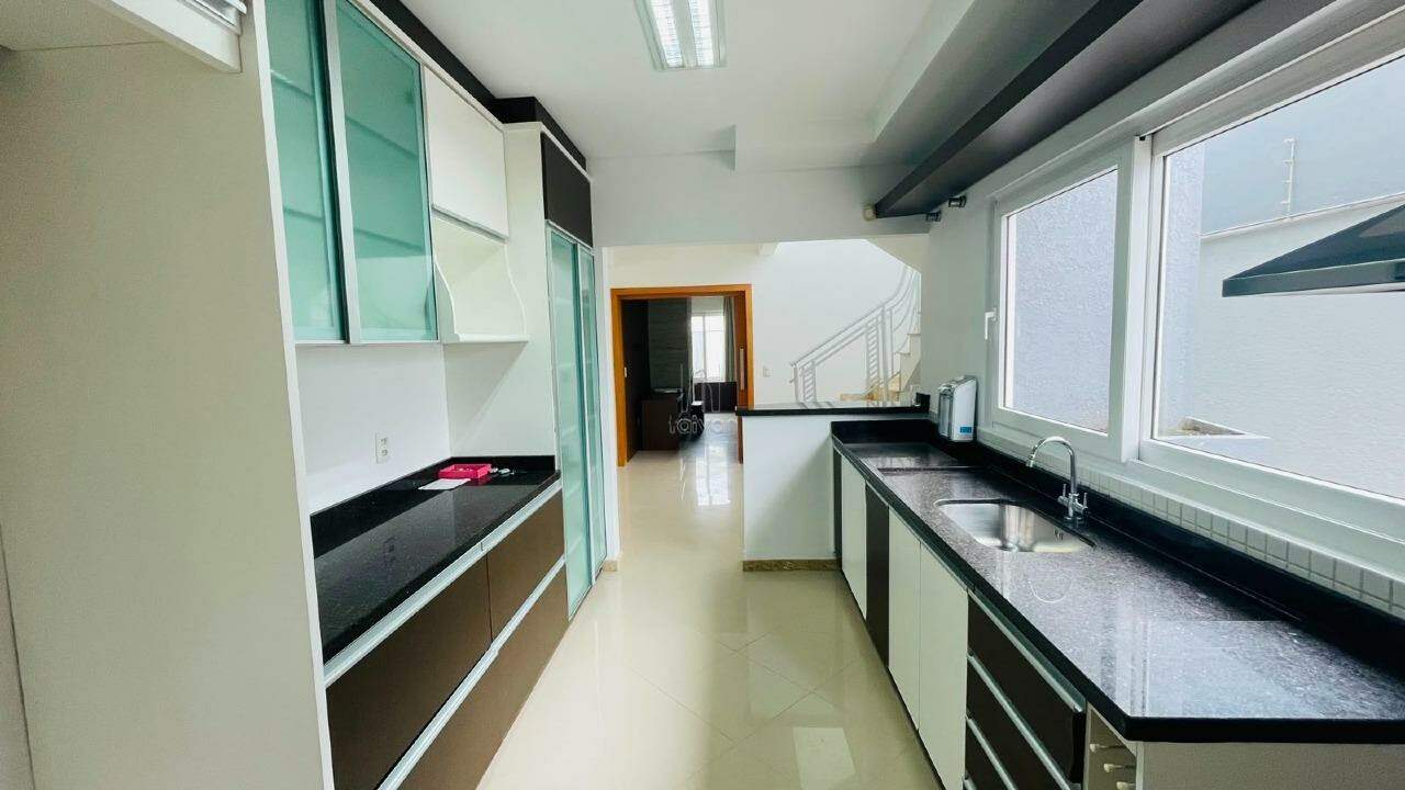 Casa para aluguel no Jaraguá Esquerdo: 