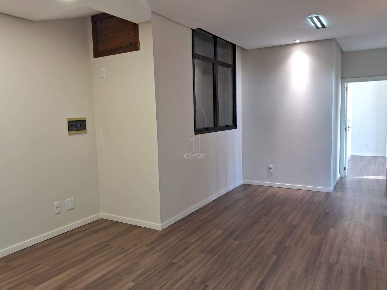 Sala Comercial para aluguel no Centro: 