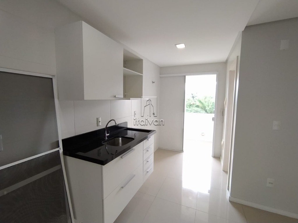 Apartamento para aluguel no Czerniewicz: 