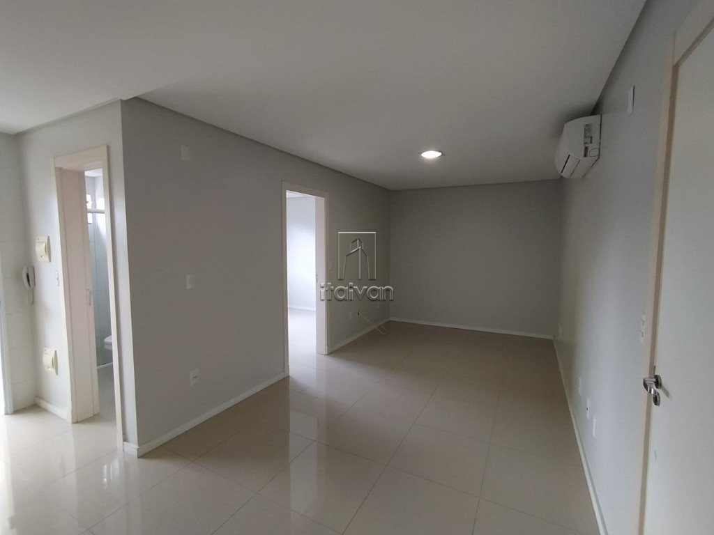 Apartamento para aluguel no Czerniewicz: 