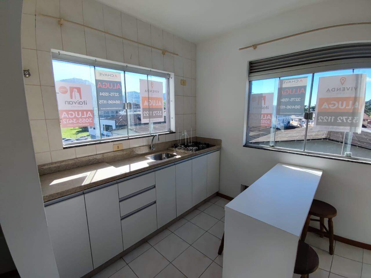 Apartamento para aluguel no Centro: 