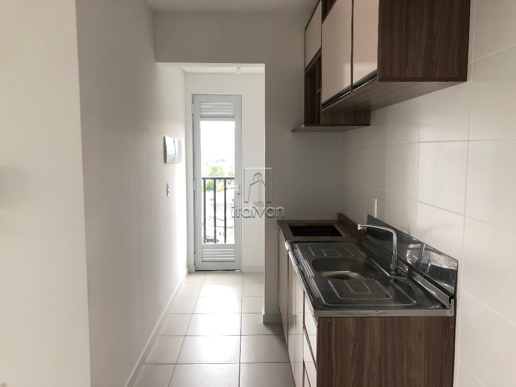 Apartamento para aluguel no Rau: 