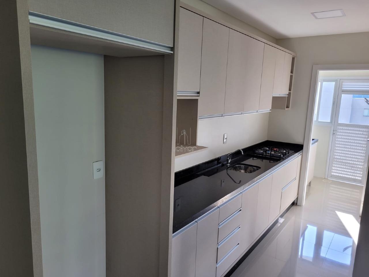 Apartamento para aluguel no Jaraguá Esquerdo: 